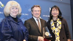 Michael Hall accepts his 2017 Szent-Györgyi Prize for Progress in Cancer Research