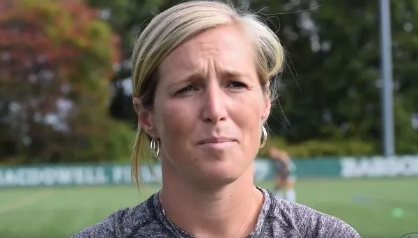 Babson NEWMAC Field Hockey Coach Julie Ryan