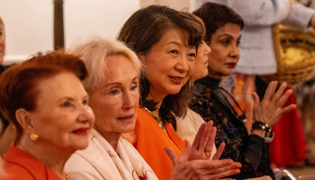 Daffodils and Diamonds Slideshow (16)